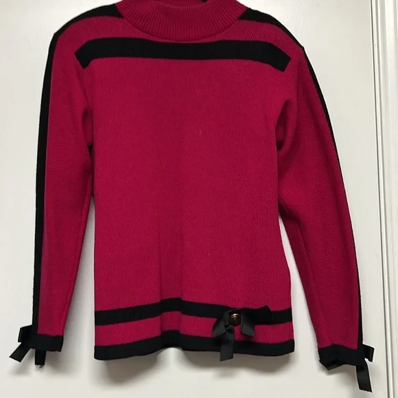 Helen HSU NY: Two piece sweater and skirt set - Picture 5 of 6